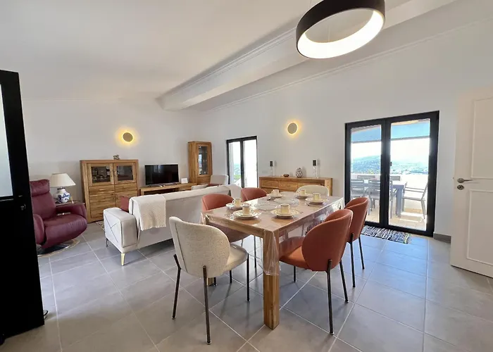 Villa Algarve Premium With Pool By Homing Santa Bárbara de Nexe