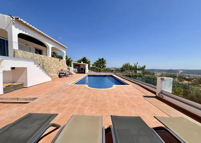 Villa Algarve Premium With Pool By Homing Santa Bárbara de Nexe
